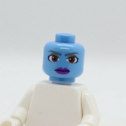 Alien Brown eyes Purple Lips Aayla 