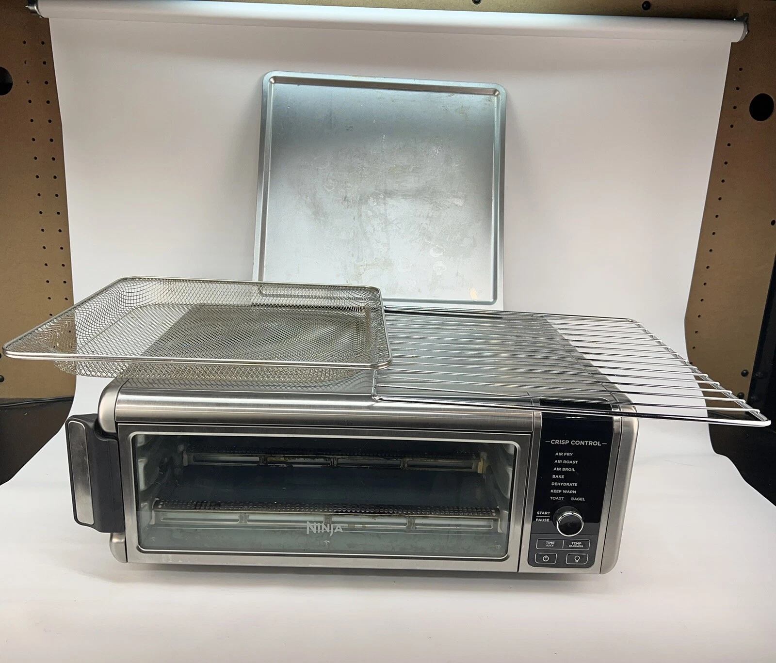 Ninja SP101 1800-Watts F Digital Air Fry Oven with Convection Gray