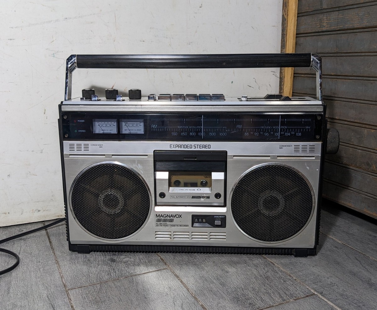 vintage 50s radio 激レア　オンブック品 RARE Vintage Magnavox 696 Boombox Stereo AM/FM Radio Cassette