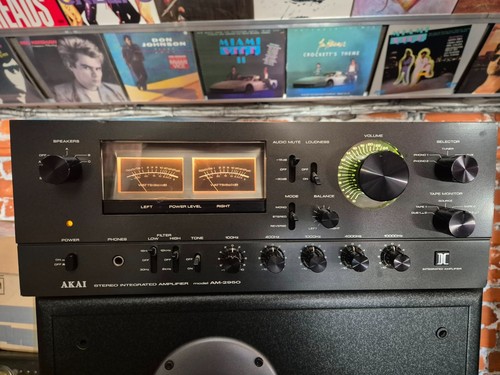 AKAI Stereo integrated amplifier model AM-2950 - Picture 2 of 9