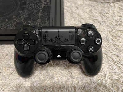 PlayStation4 - sato　PS4 Pro KINGDOM HEARTS III 1TB PlayStation4 PS4 Pro KINGDOM HEARTS III LIMITED EDITION 1TB