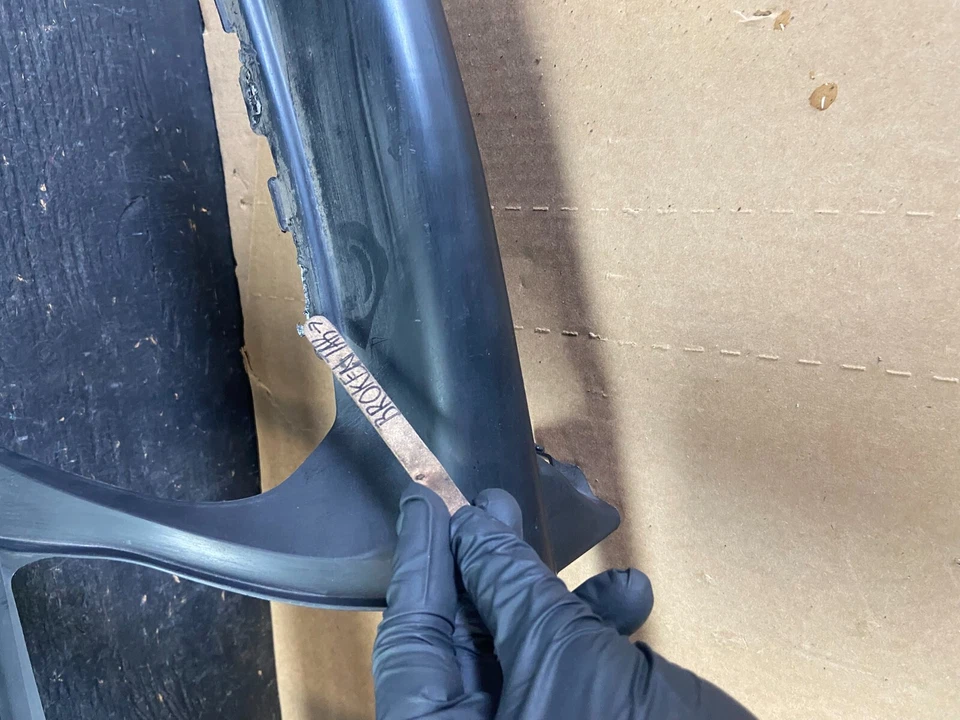 Porsche Cayenne 2008 a 2010 adorno delantero debajo del parachoques 7L5853915 N8958 DG Foto 4 de 4