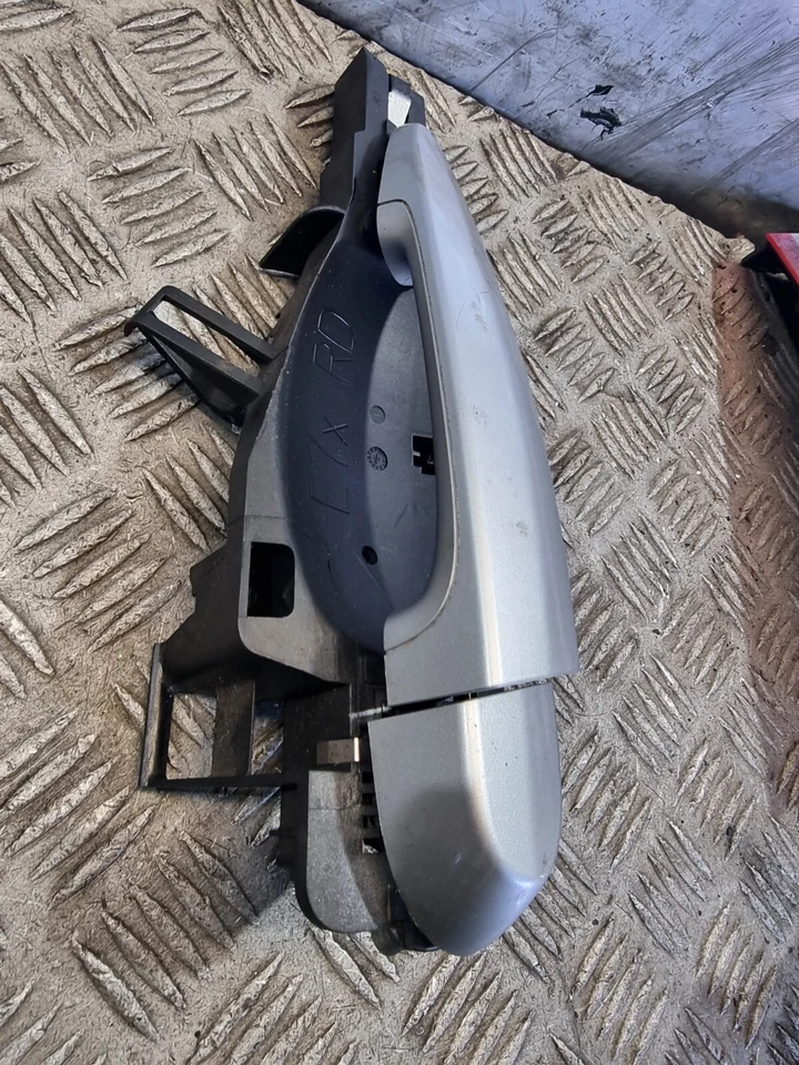 MANIJA PUERTA TRASERA DERECHA BMW X5 E70 3.0L DSL SUV 2012 Foto 3 de 4