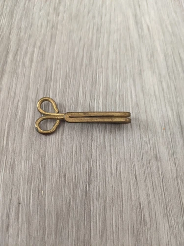 GENUINE ORIGINAL WW2 MILITARY BRASS UNIFORM BELT HOOK