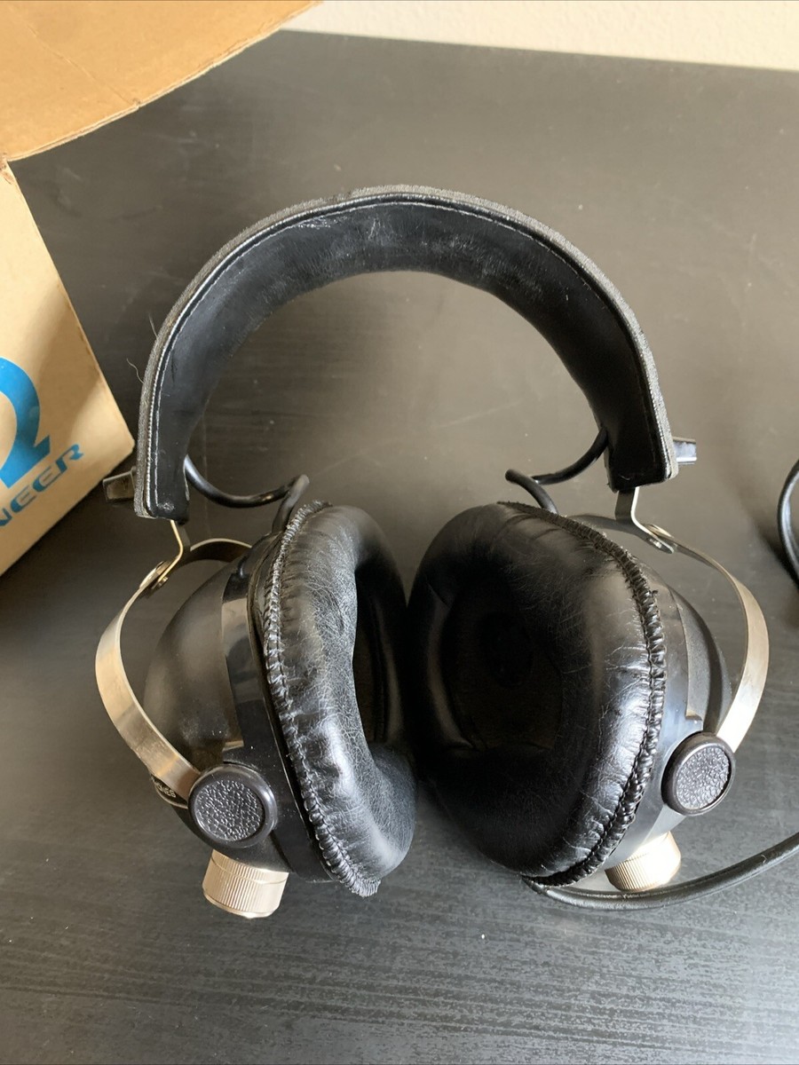 ヘッドホン guy Amazon.co.jp: SONY 密閉型ヘッドホン 折りたたみ式 ブラック MDR