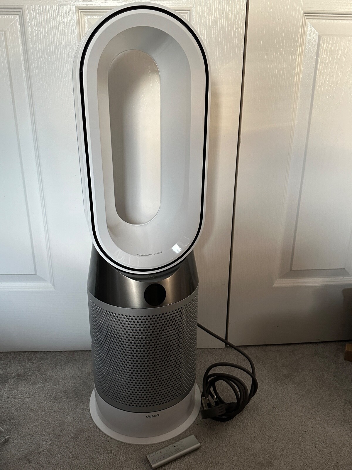 Dyson HP04 Pure Hot And Cool Fan Heater Purifier white/silver with remote  u0026amp; cold | eBay