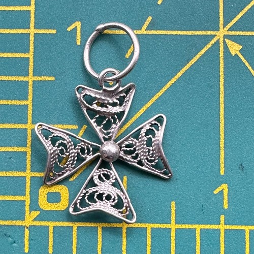 Filigree Maltese Cross Pendant Sterling Silver Charm Petite Delicate - Picture 4 of 4