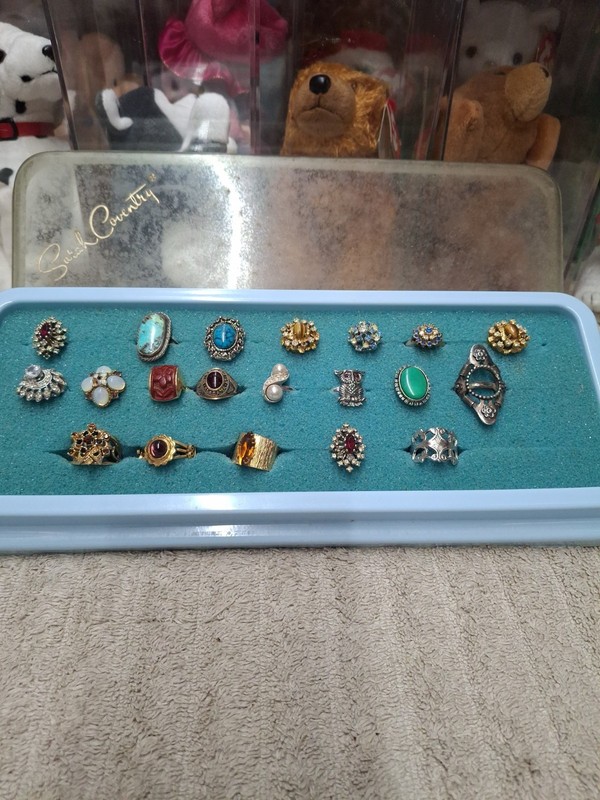 antique vintage jewelry lot estate rings, Lot Of  20 Mixed , Rings . Nice Set