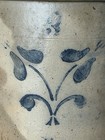 Salt-glazed stoneware crock with cobalt blue floral decoration — photo 2