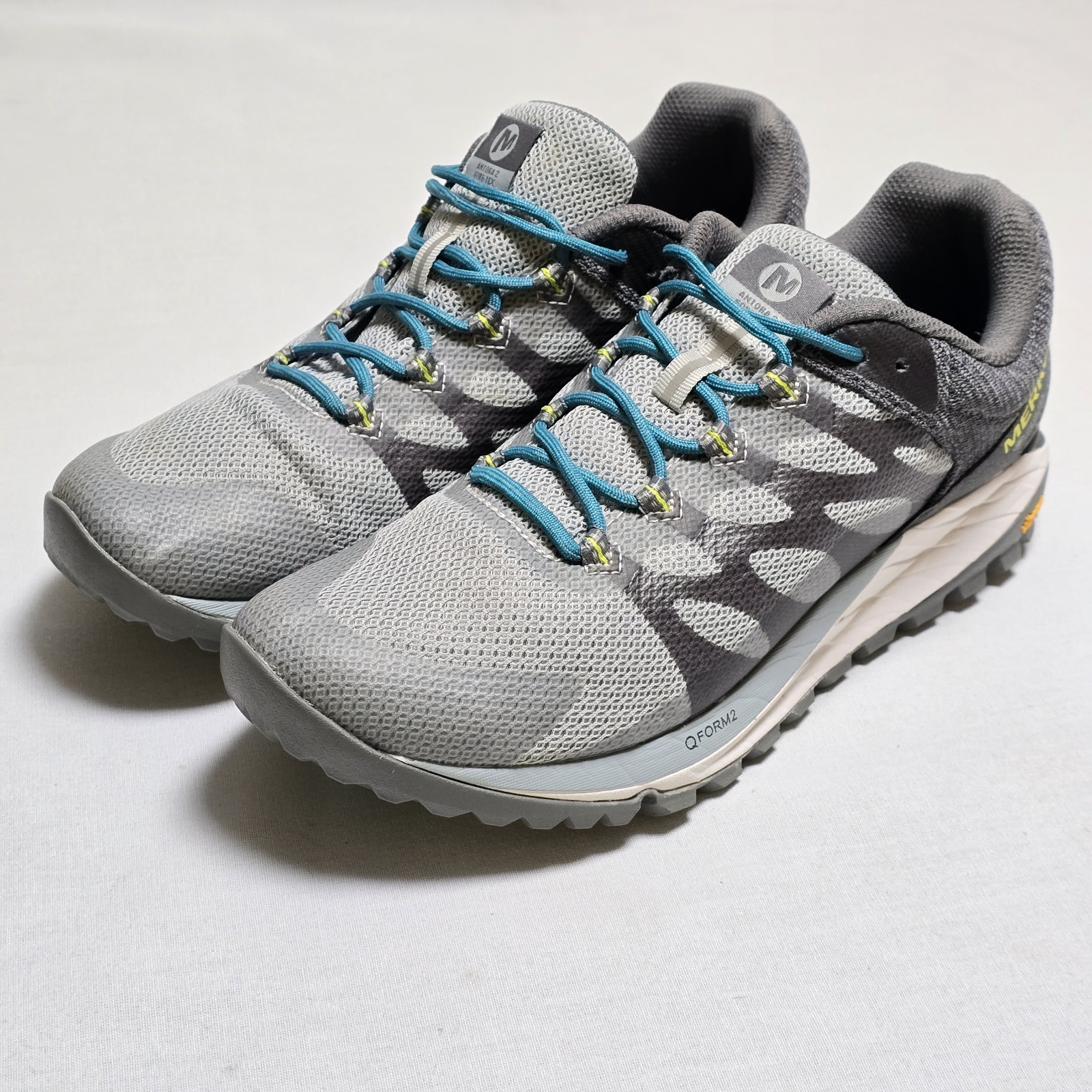 Merrell Antora 2 Gore-Tex Women’s Size 11 Gray Blue Low Top Vibram Hiking Shoes
