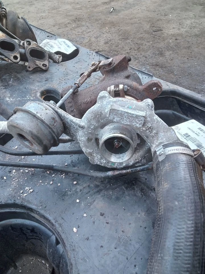 Used Left Turbocharger fits: 2010 Ford Taurus 3.5L Left Grade A — 第 3/4 张图片