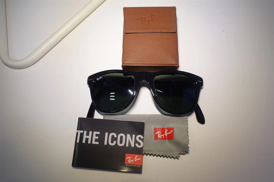 Ray-Ban Sunglasses Folding Wayfarer 4105 Black Green 601 Large 54mm, photo 2 of 5