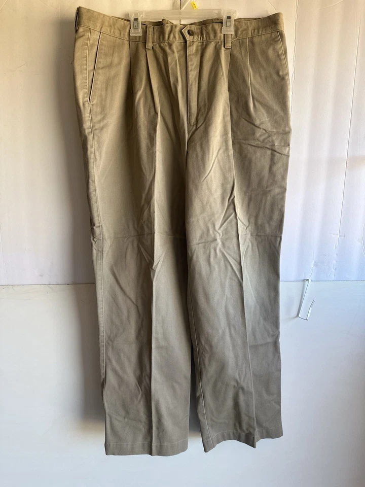 Men's Pre-Owned Khaki Pants Lot 4 - Dockers, Savane, Wrangler - Sizes 40x30 - Image 3 of 4
