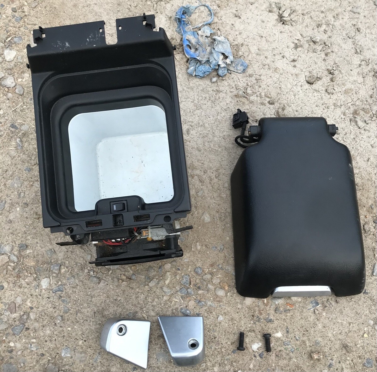06 07 09 Range Rover Sport Front Center Console Refrigerator