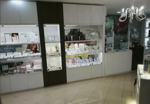 Bellissimo anello donna in oro bianco 750 18 kt con zircone blu e bianchi - Foto 7 di 7