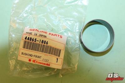 NOS KAWASAKI ZR750 ZX1000 ZG1000 FRONT FORK INNER PIPE BUSHING