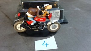Figurine Joe Bar Team – Édouard Bracame & Jeanne, Honda 750 Four, 1/18 Résine