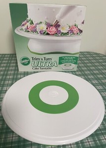 Wilton Trim ‘N Turn Cake Turntable