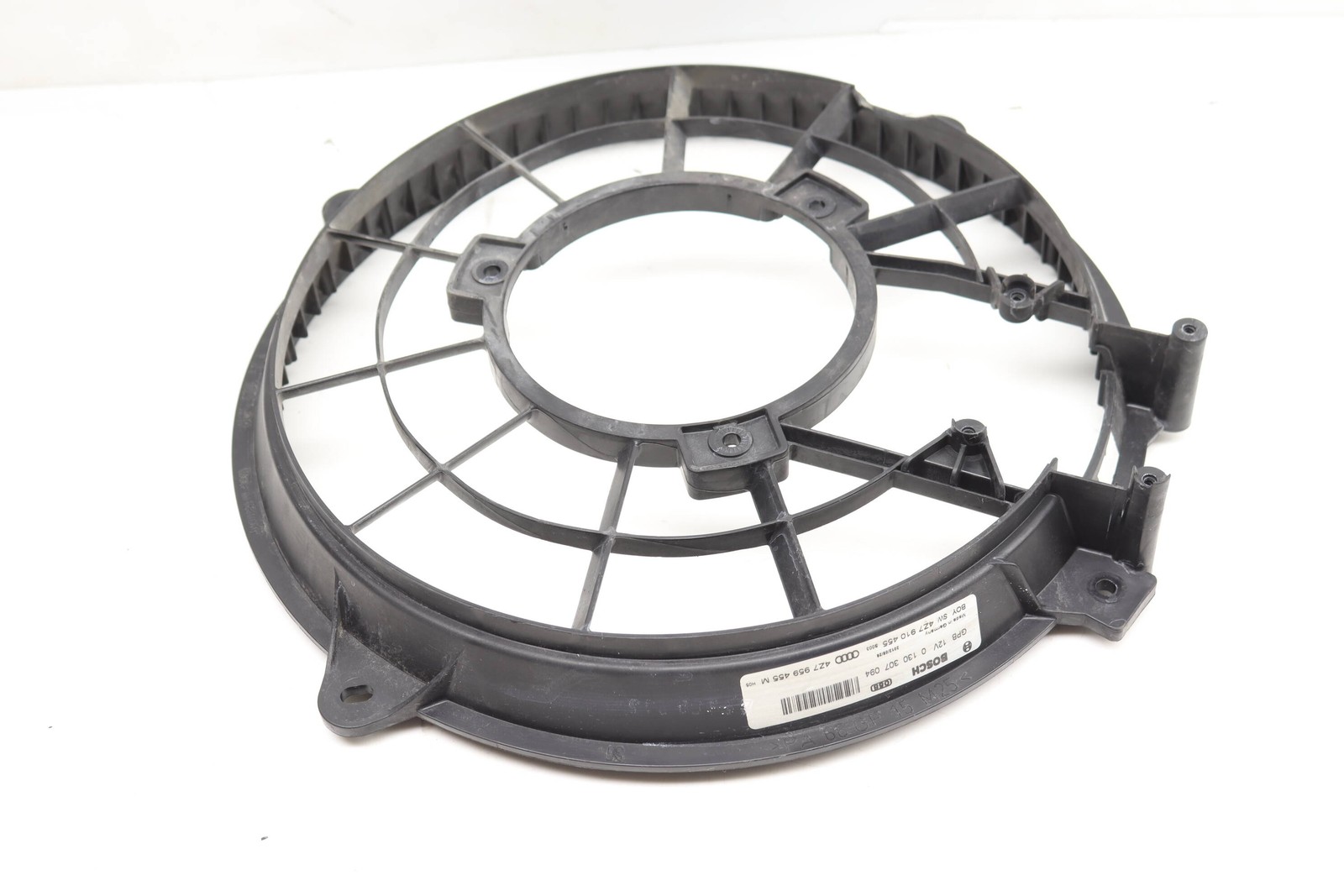Audi R8 2008-2012 Fan shroud P/N 4Z7959455M