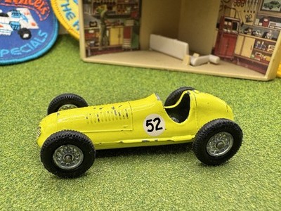 1965 Matchbox Lesney Maserati 4CL T/1948 No. 52-A Yellow Formula Racer F1