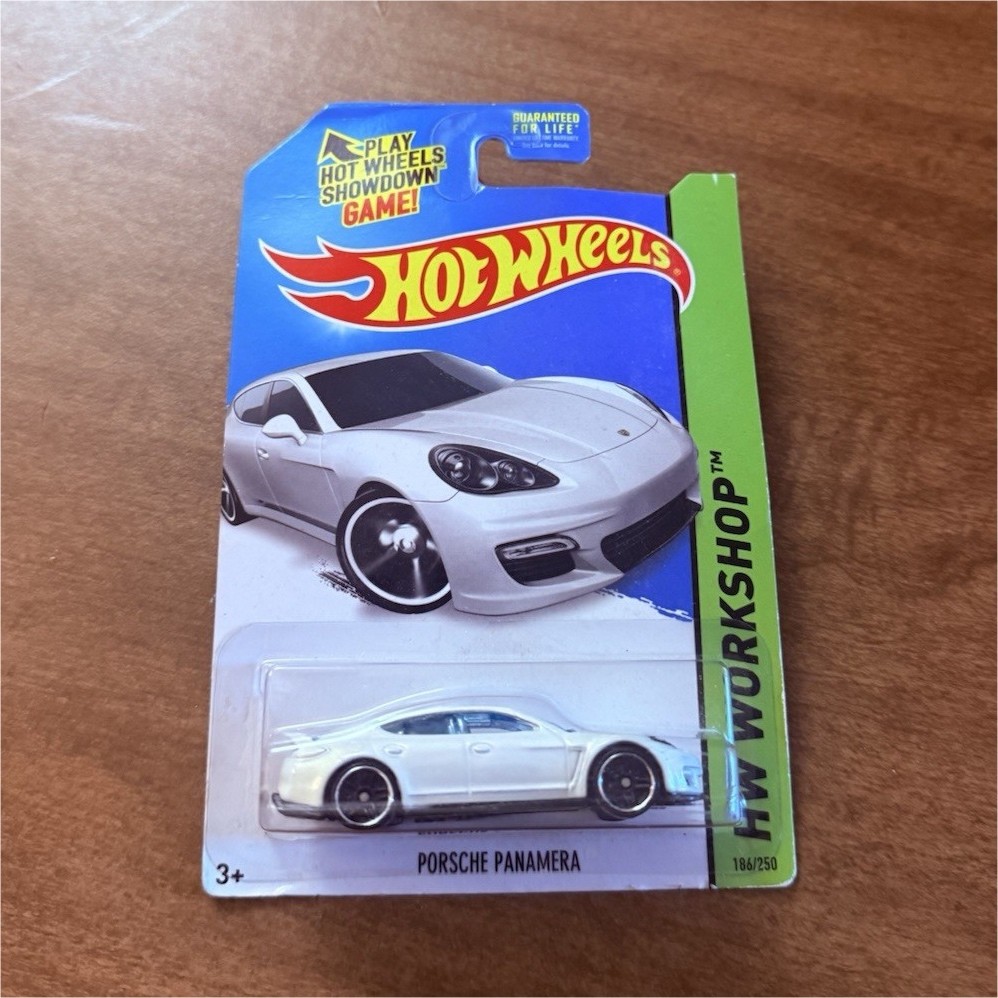 Hot Wheels Porsche Panamera HW Workshop 2015 1:64 White Diecast Car