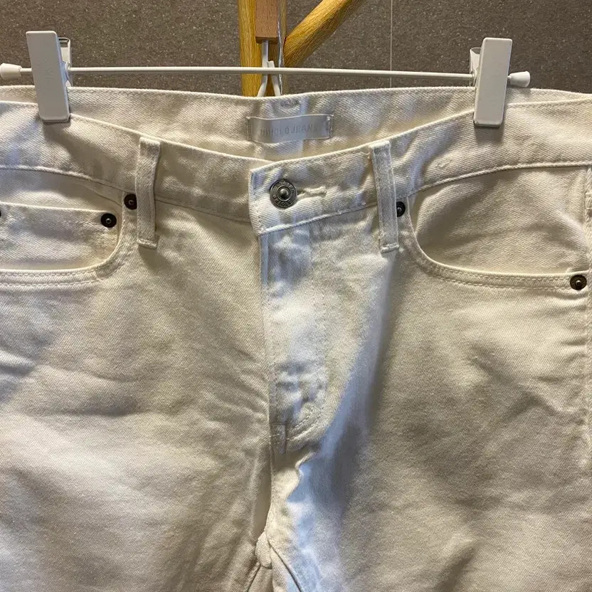 Uniqlo Slim Fit White Selvedge Jeans, Size 31 thumbnail 8