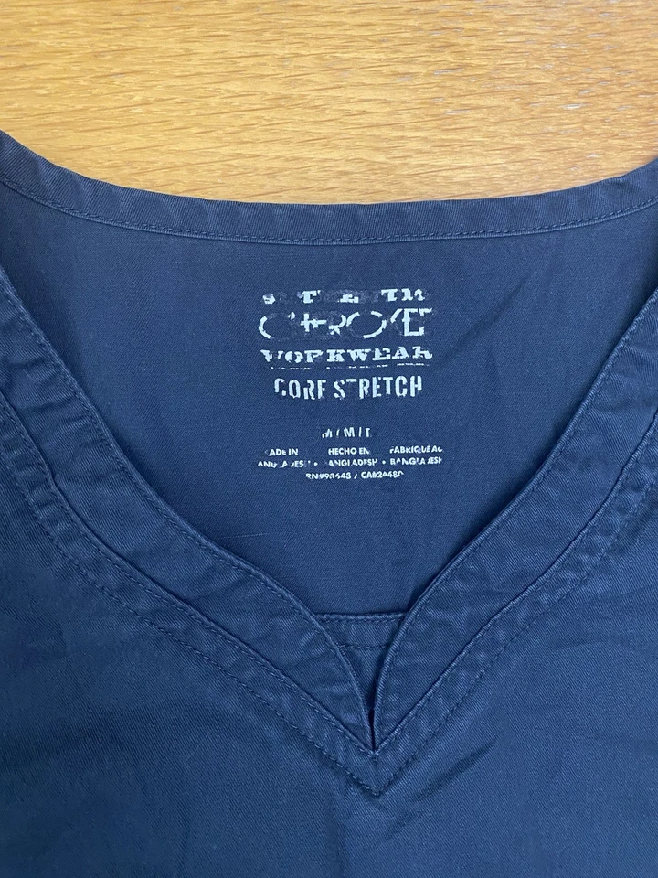 Cherokee Workwear Scrub Top Medium Women’s Grey Slightly Faded Core Stretch - Image 2 of 4