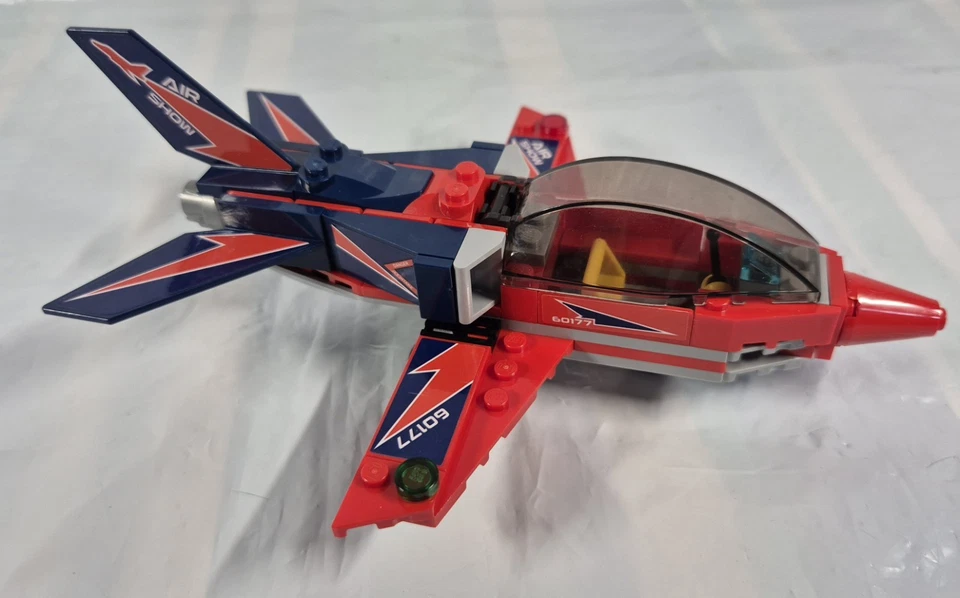 Lego City #60177 Airshow Jet 2018 - 100% Complete with Instructions - Image 4 of 4