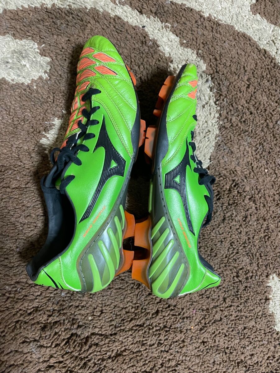 Mizuno Wave Ignitus 2 FG Cleats Green/Black/Red Boots US13 Mizuno Wave Ignitus 2 FG Cleats Green/Black/Red Boots US13