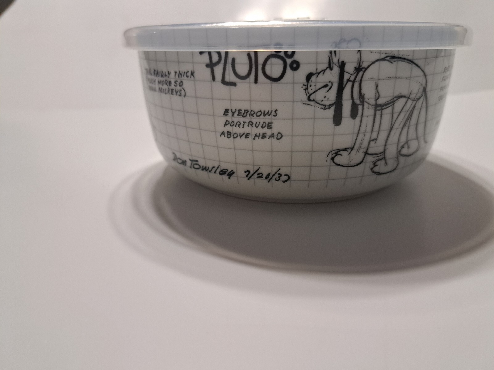 NEW Walt Disney PLUTO Travel Soup Bowl Pencil Sketch Art Tight Seal Lid
