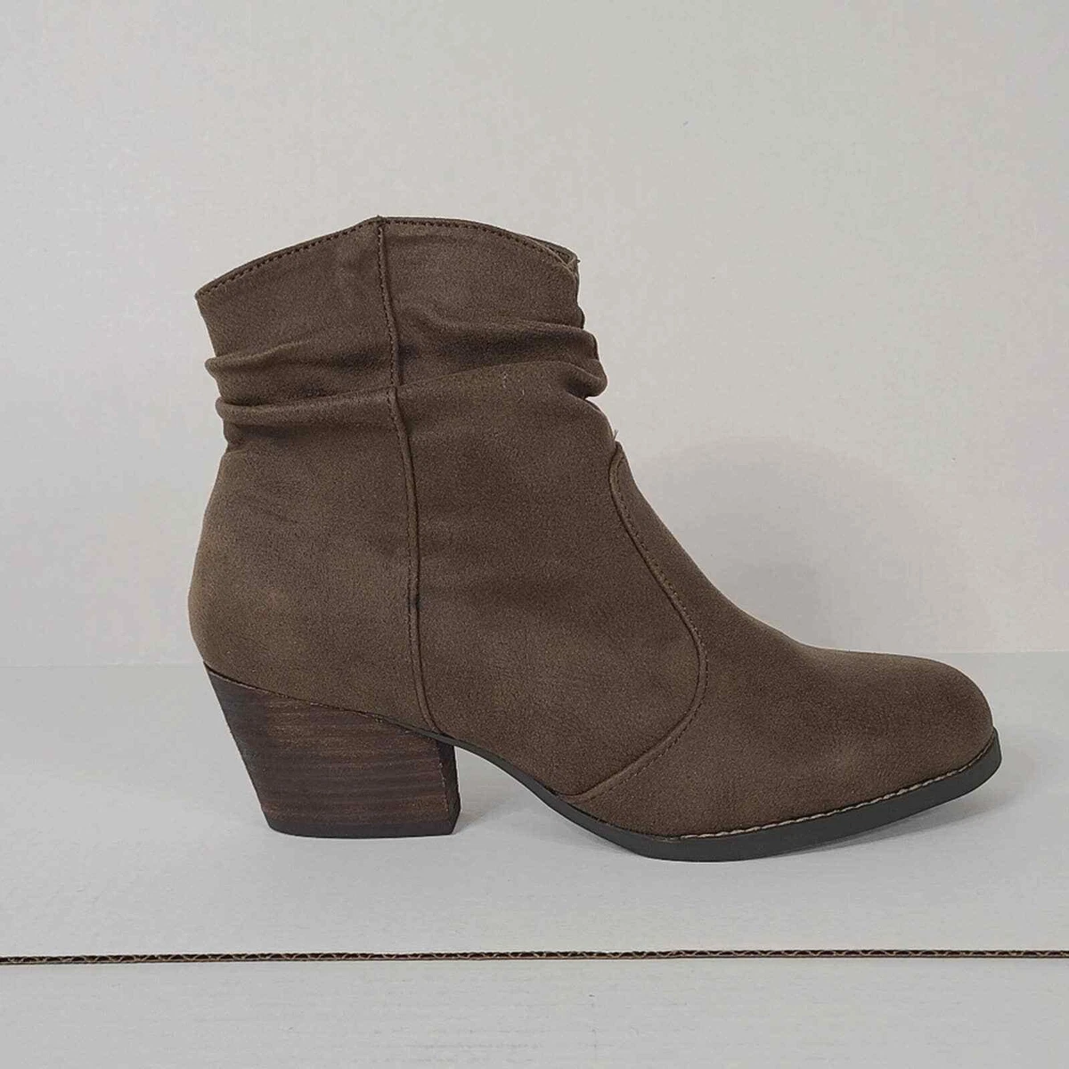 Bella vita helena bootie Clearance