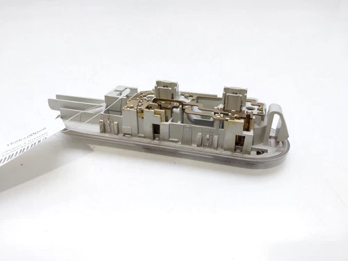 8200073231 Interior Light for RENAULT SCENIC II (JM) Emotion 2008 8247593 - Picture 4 of 10