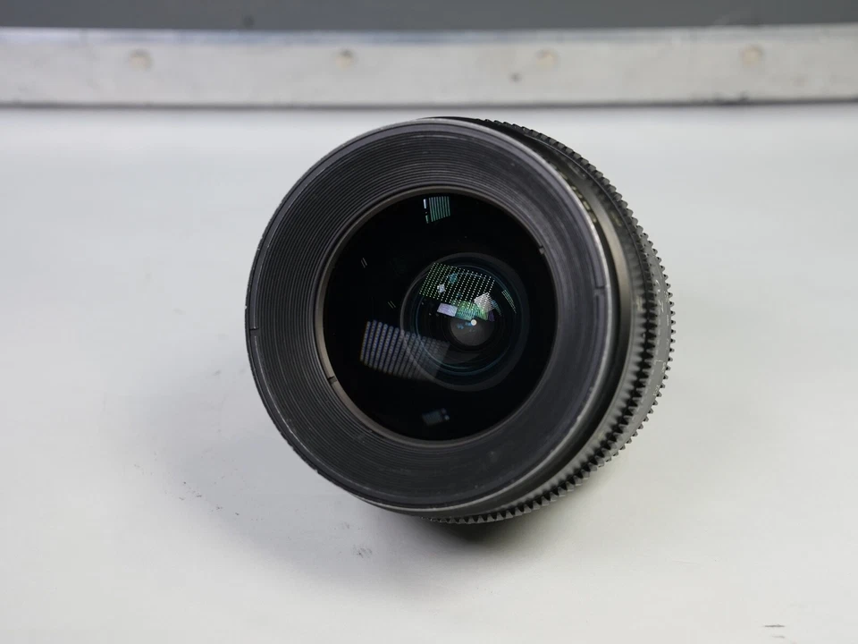 ARRI Ultra Prime 20mm T1.9 Lens (PL Mount, Feet, Non-LDS)   - Image 3 of 4