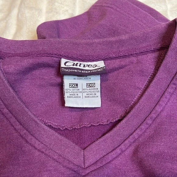 Moletom atlético feminino vintage 2XL curvas anos 80 anos 90 roxo perolado gola V excelente estado usado - Imagem 4 de 4