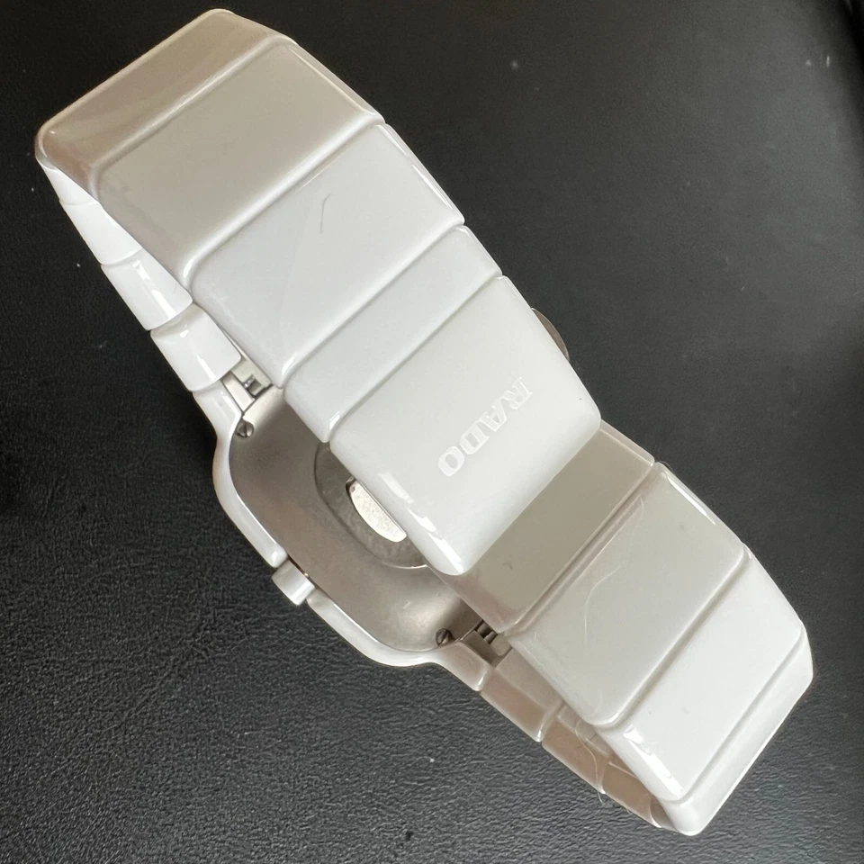 Reloj de pulsera Rado Jubile de cerámica blanca para dama esfera dorada con diamantes 36 mm Foto 4 de 4