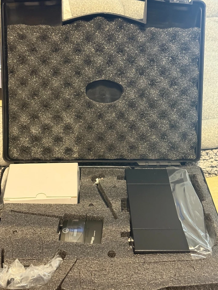 AKG WMS450 UHF Juego Presentador Inalámbrico Ultra Alta Frecuencia. Foto 2 de 4