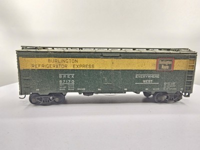 #ad **READ* Athearn HO Scale 1610 Burlington Route Refrigerator Box Car BREX #67170 $9.95