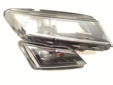 566941016H RIGHT HEADLIGHT / 2579572 FOR SKODA KODIAQ *