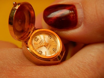 Montre-bague YEMA Vintage Neuve De Stock Années 60 - Plaqué Or 10 Microns - Mouvement Mécanique Manuel - Taille 53