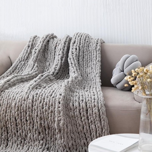 Chunky Knit Blanket Throw 40×40, Hand Knitted Warm Chenille Throw Blanket, Ho... - Picture 4 of 7