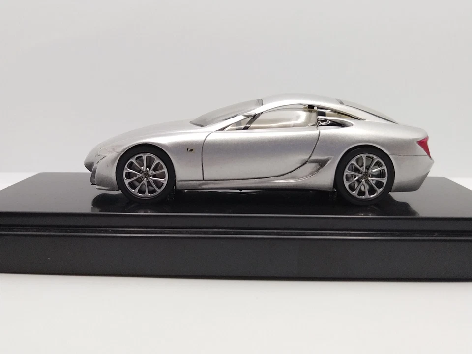 YoW Modellini 1/43 Built Lexus LF-A 2007. Extremely Rare!  - Image 2 of 4