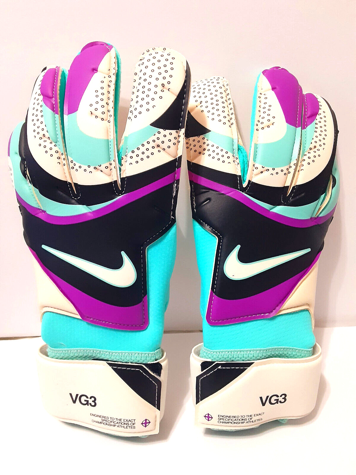 Nike GK Vapor Grip 3 ACC Soccer Goalkeeper Gloves Unisex Size 8 FB2999-010