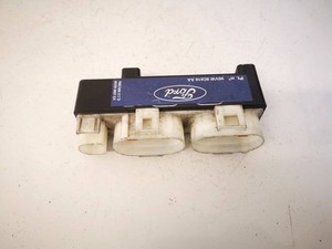 95VW8C616AA Lüfter Steuergerät Relais 95VW-8C616-AA  95VW8C616A DE2817861-32