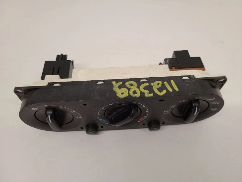 FORD EXPLORER 2002-2006 Temperature Control Front Dash Foto 4 de 4