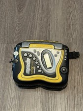 TESTED - Sony WM-FS220 AM/FM Radio Cassette Player Mega Bass Sports Walkman