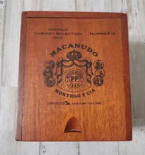 1993 Vintage Macanudo Cabinet Selection Number IV Wooden Cigar Box Jamaica