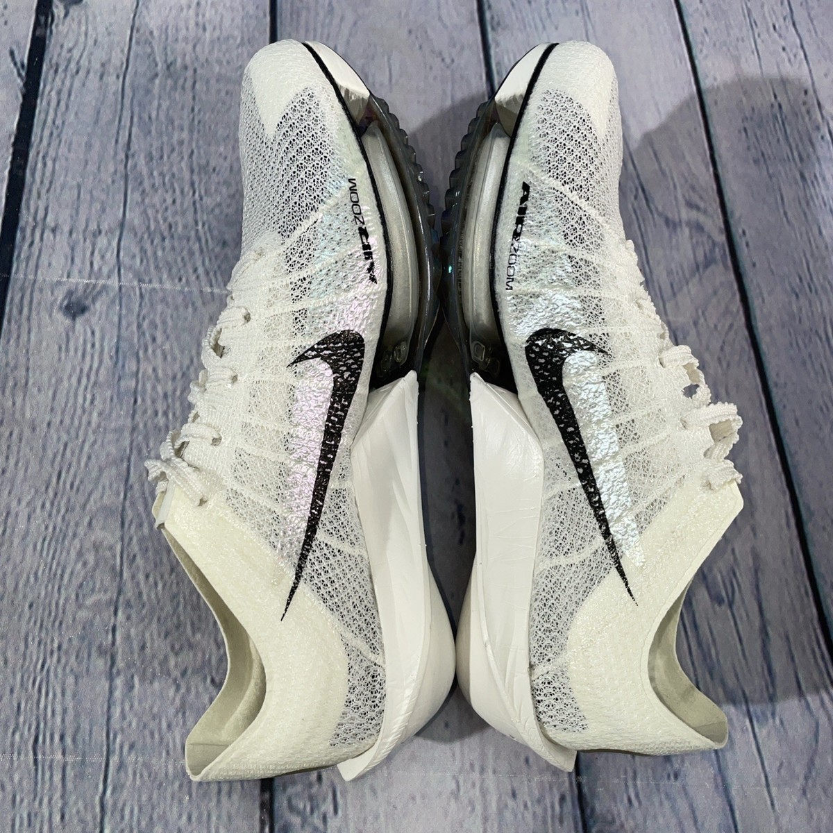 Size 4 - Nike Jakob Ingebrigtsen x Air Zoom Victory 2 Sail Medium