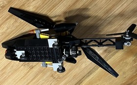 LEGO Batman II DC #76011 - Man-Bat Attack, Not Complete w/2 Minifigures & manual