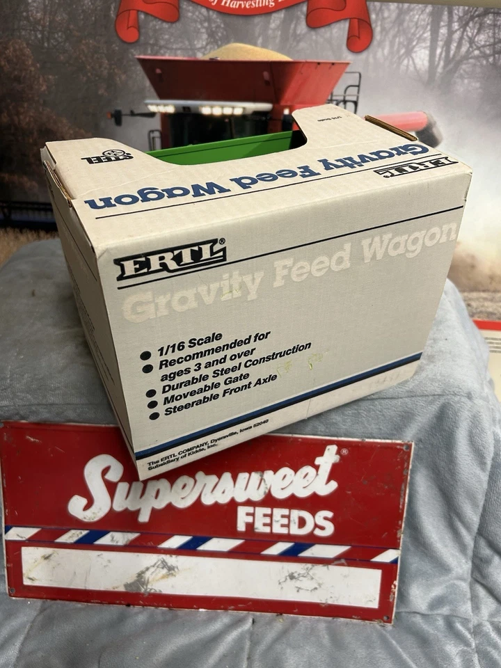 Ertl 1/16 Deutz Allis Green Gravity Feed Wagon Steel - Image 2 of 2