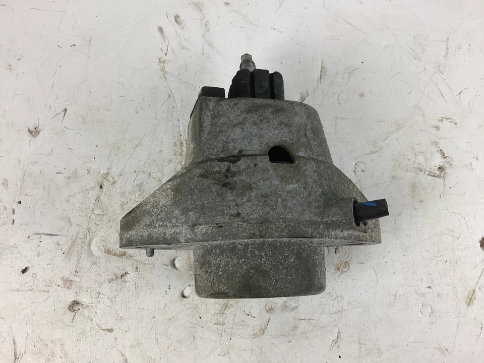 2013-2019 Cadillac ATS Front Engine Motor Mount 22965574 OEM. - Image 2 of 4
